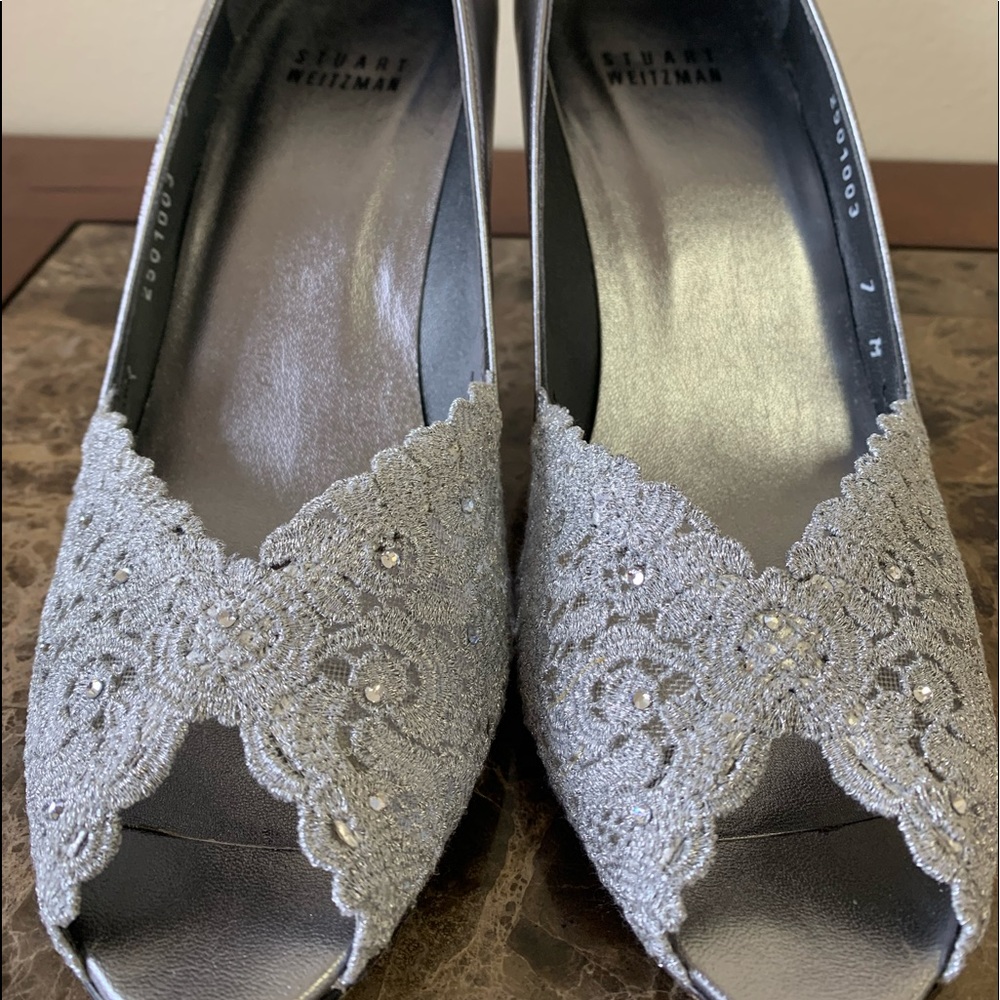 Stuart Weitzman fashion Lace Stone 7M Gray Shoes